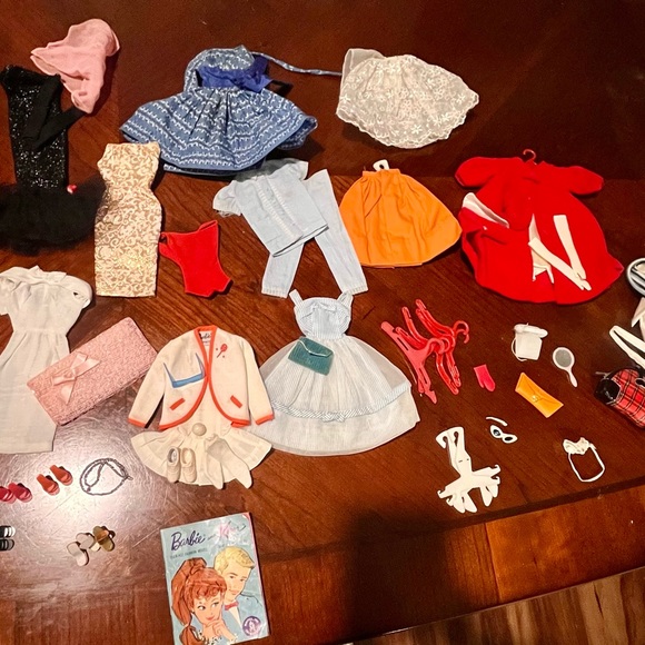 Barbies from the 1960s bubble cut and ponytail #4 - Picture 2 of 15